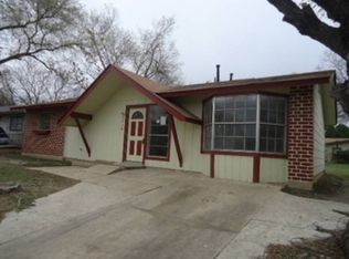 5434 War Cloud Dr, San Antonio, TX 78242