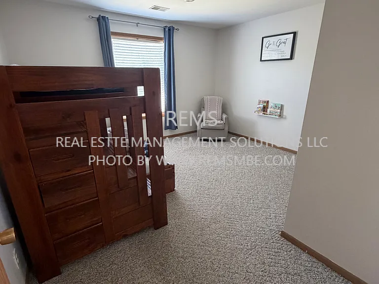 815 Island Ct #1 — Photo 17