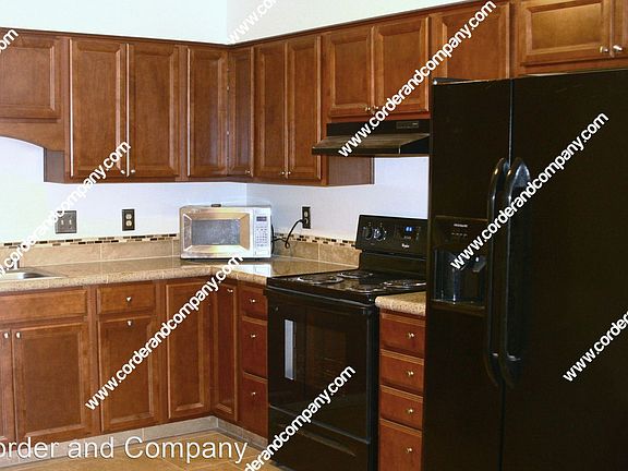 2nd image of 242 Shannon Pl NW