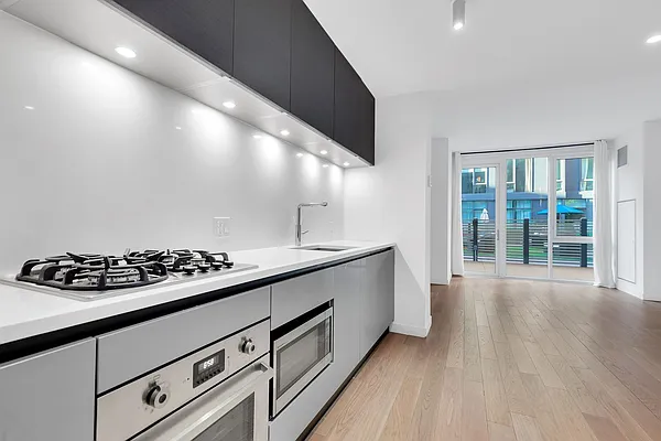 Rented by Cooper & Cooper Real Estate | media 23