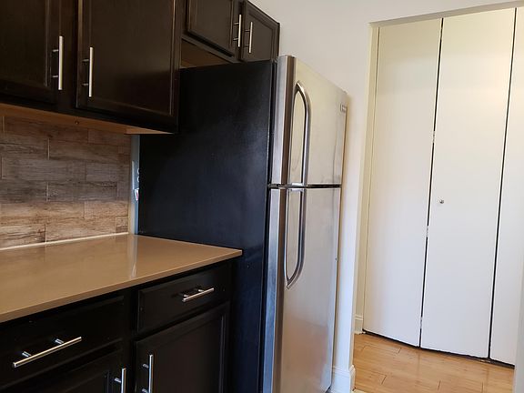 2nd image of 30 N 3rd Ave #4L