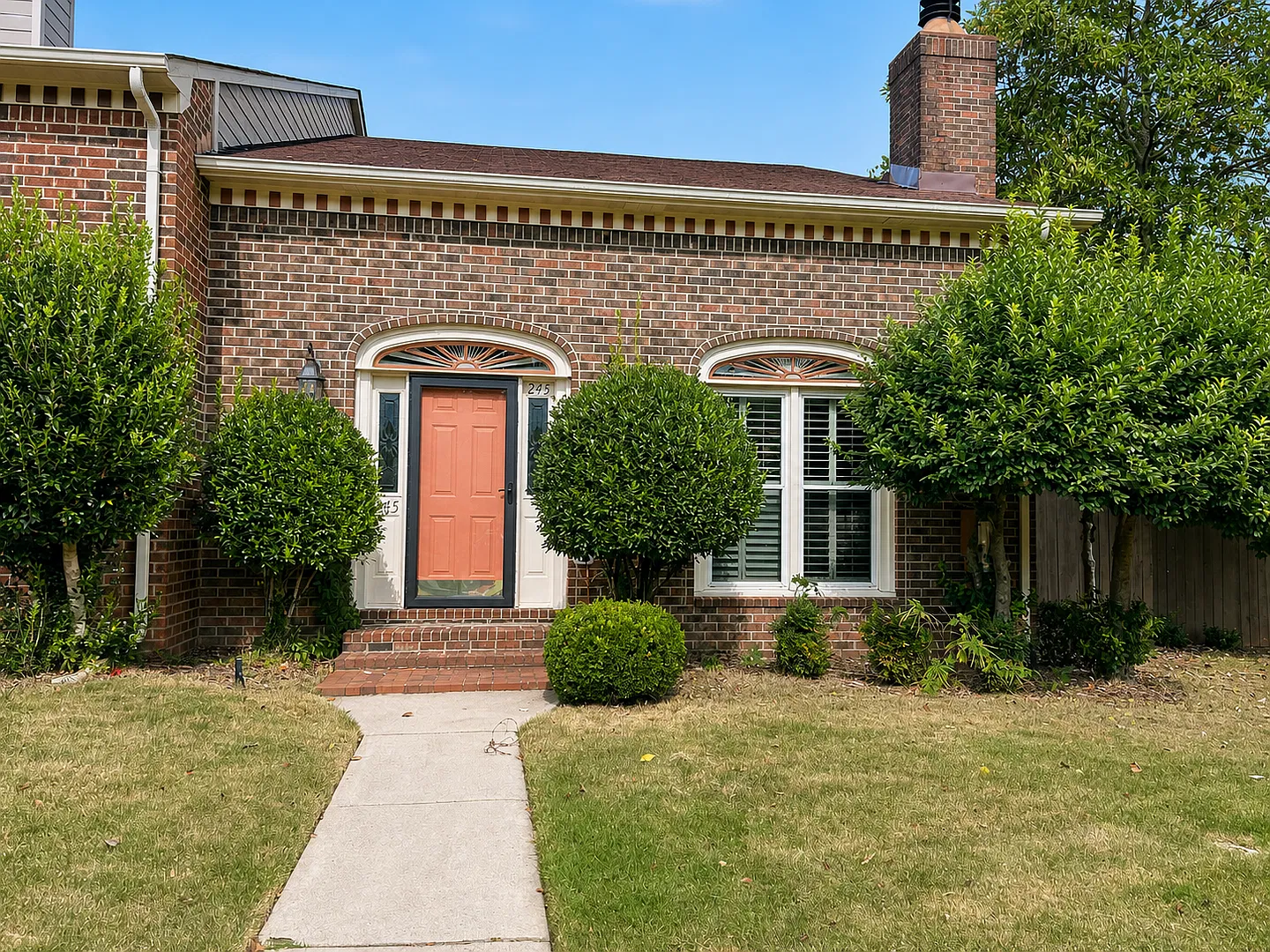 245 West Lake Circle — Photo 1