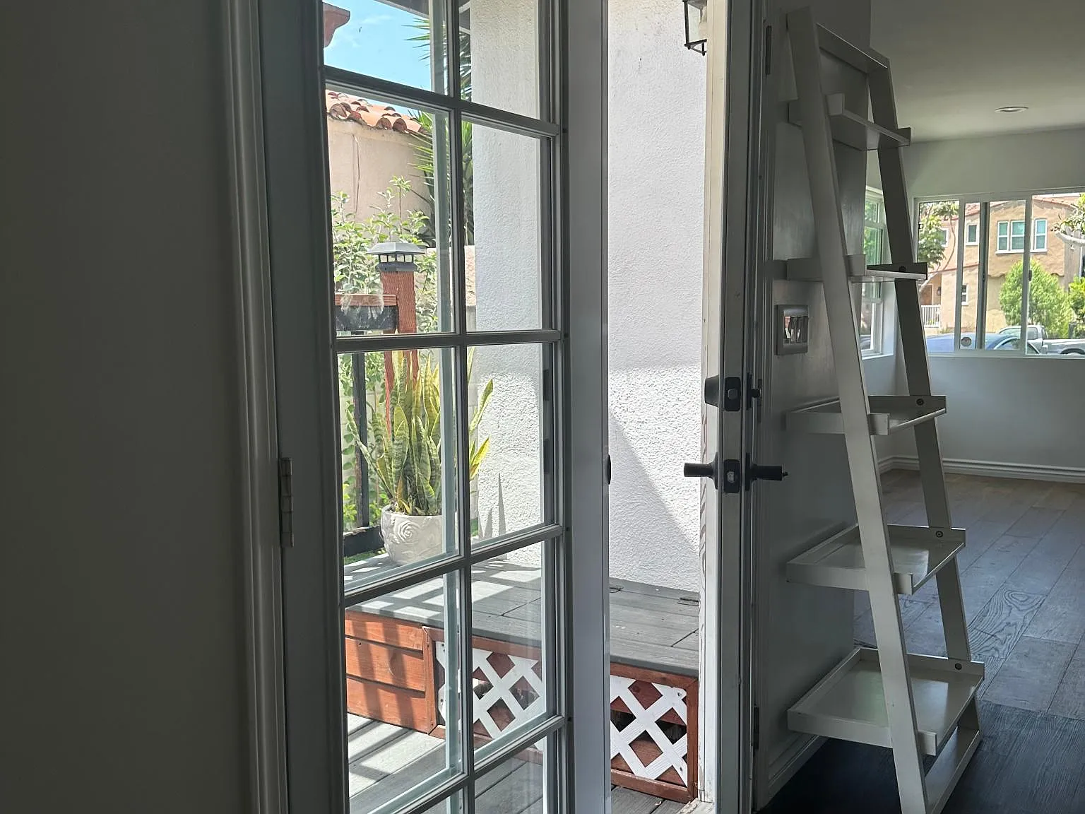 2 bed, 800 sqft, $2,850 — Photo 2