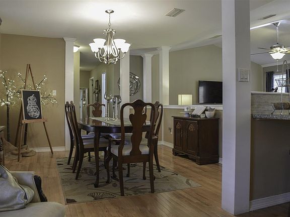 4th image of 3795 Hidden Oak Dr