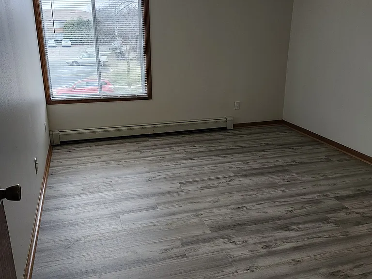 4812-24 N 104th St #6 — Photo 26