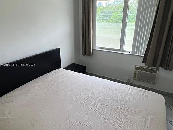 5th image of 500 Layne Blvd APT 14