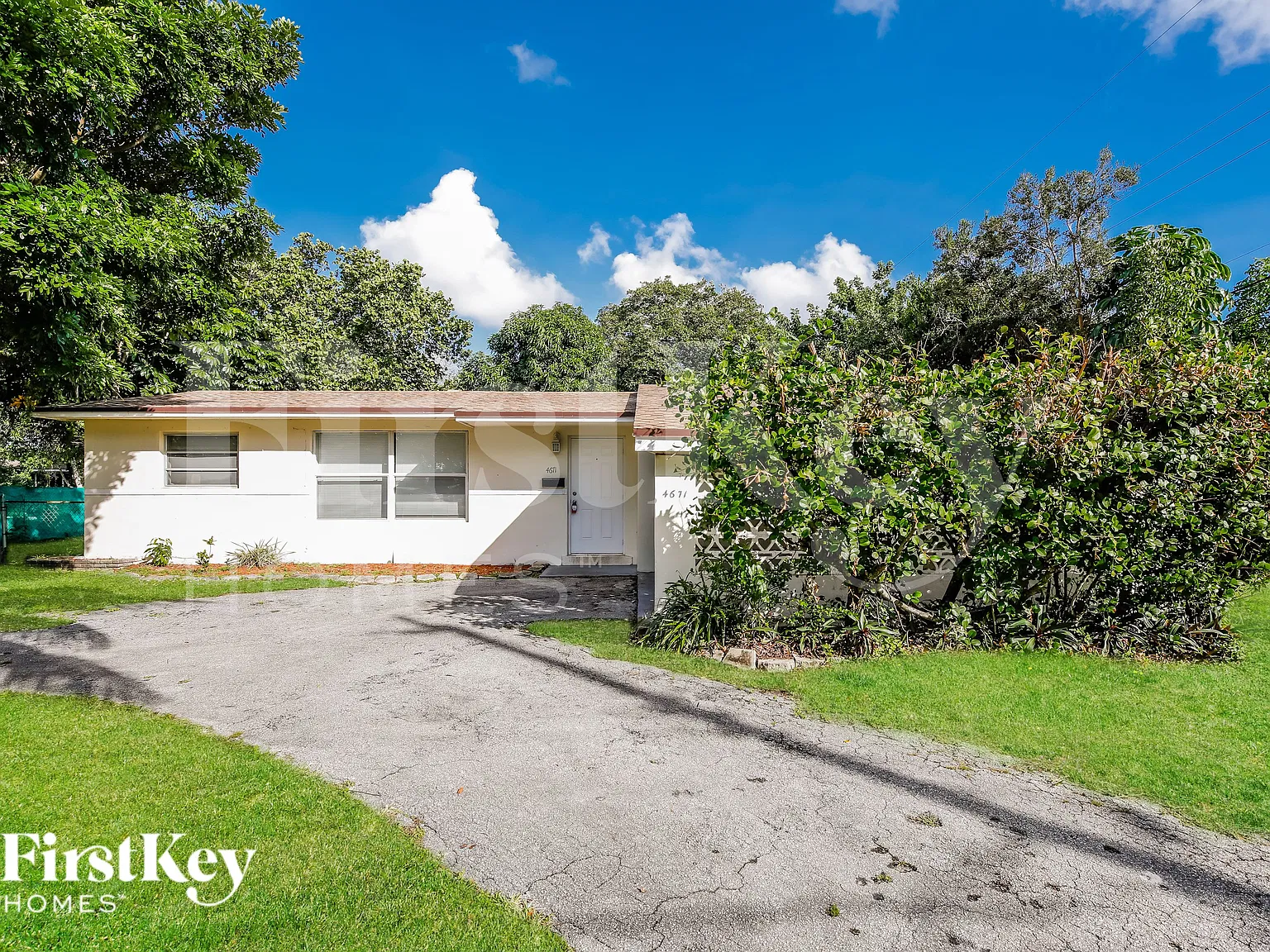 3 bed, 2.0 bath, 1387 sqft, $3,020 — Photo 1