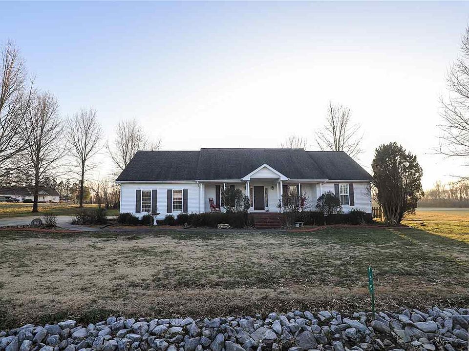 1st image of 150 Cypress Ln