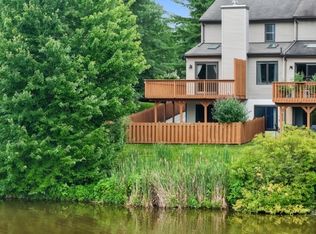 56 Elm Ter, Flemington, NJ 08822