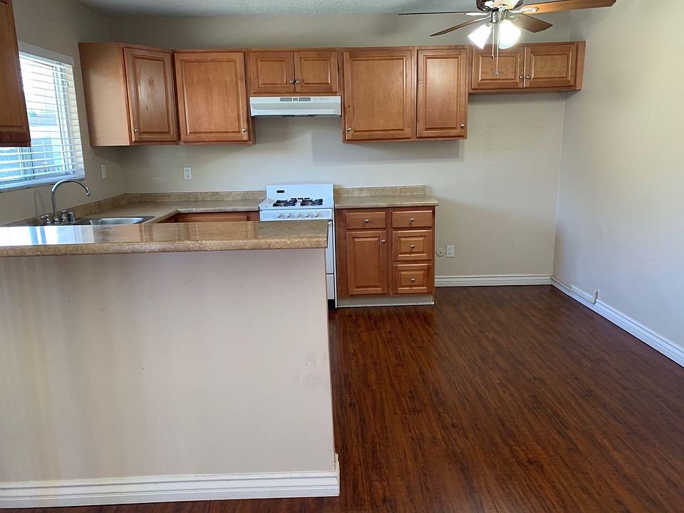 2nd image of 9166 Huntington Dr #F