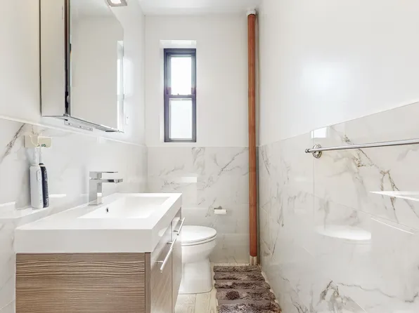 143-50 Hoover Avenue image 29 of 30