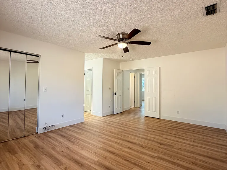 2540 Deer Trail Ln — Photo 20