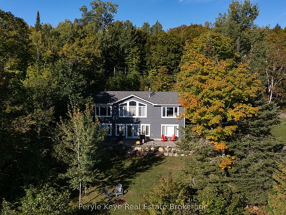 2nd image of 1054 Inawendawin Rd