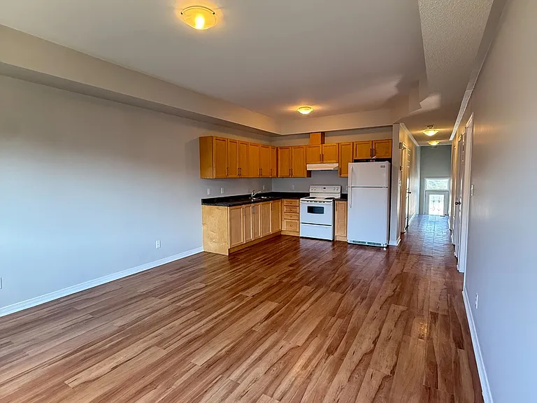 410 Queen St S #12A — Photo 17
