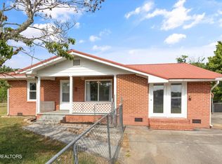 129 Harrison Ave, Harriman, TN 37748