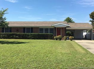 420 Jamestown Ave, Fayetteville, NC 28303