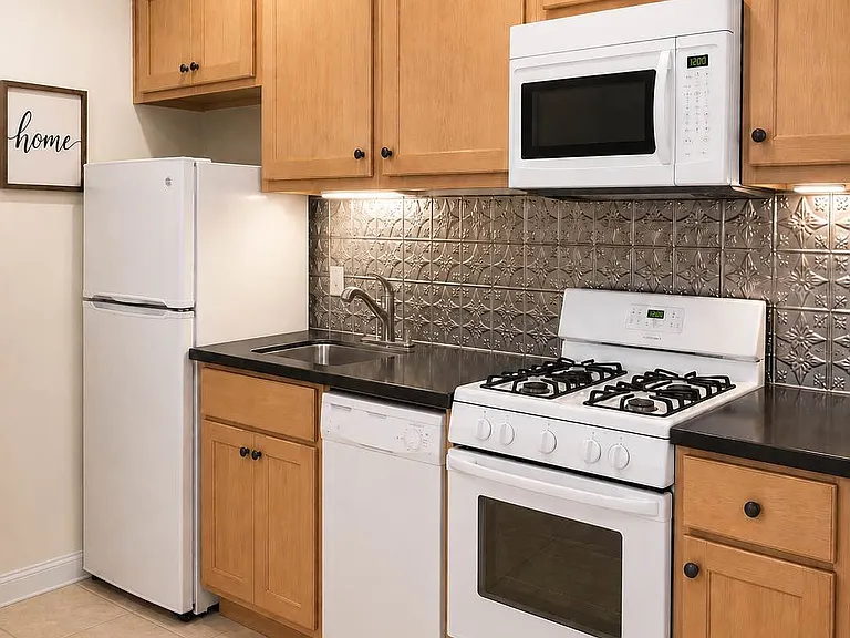 294 W 92nd St #5-B — Photo 5