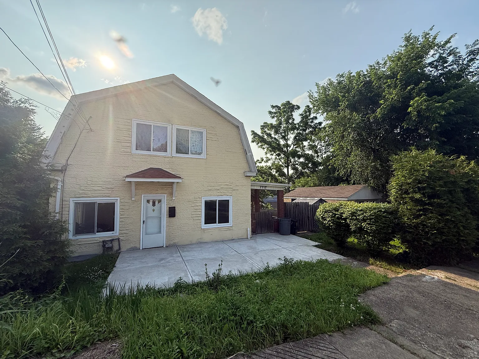 7717 Francis St photo 1