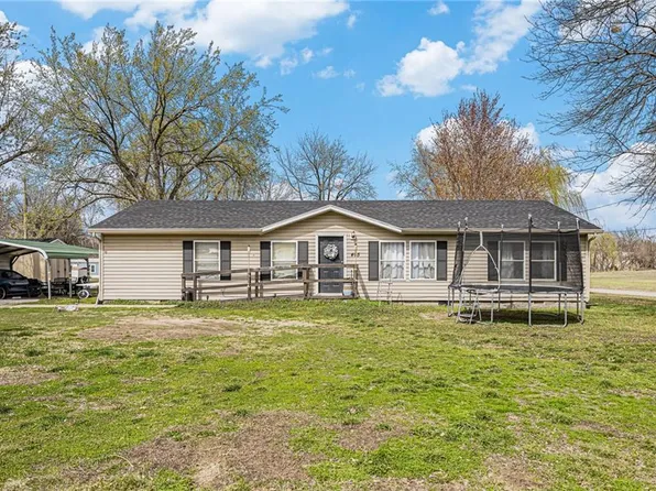 405 Falletti St, Frontenac, KS 66763