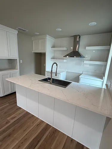 2825 Sara St Photo 1
