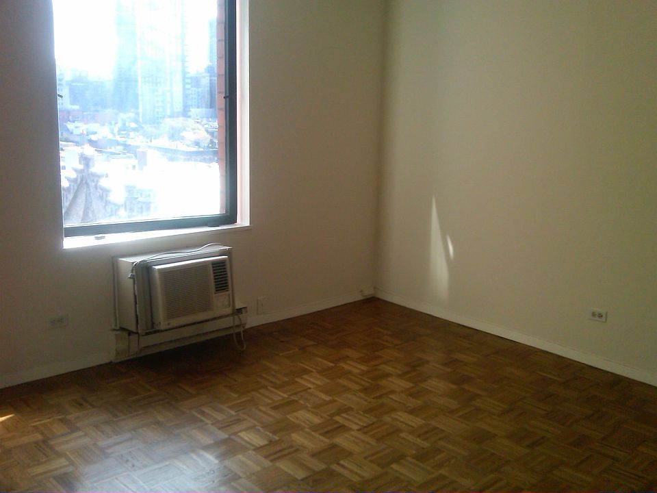1st image of 1601 3rd Ave APT 10D
