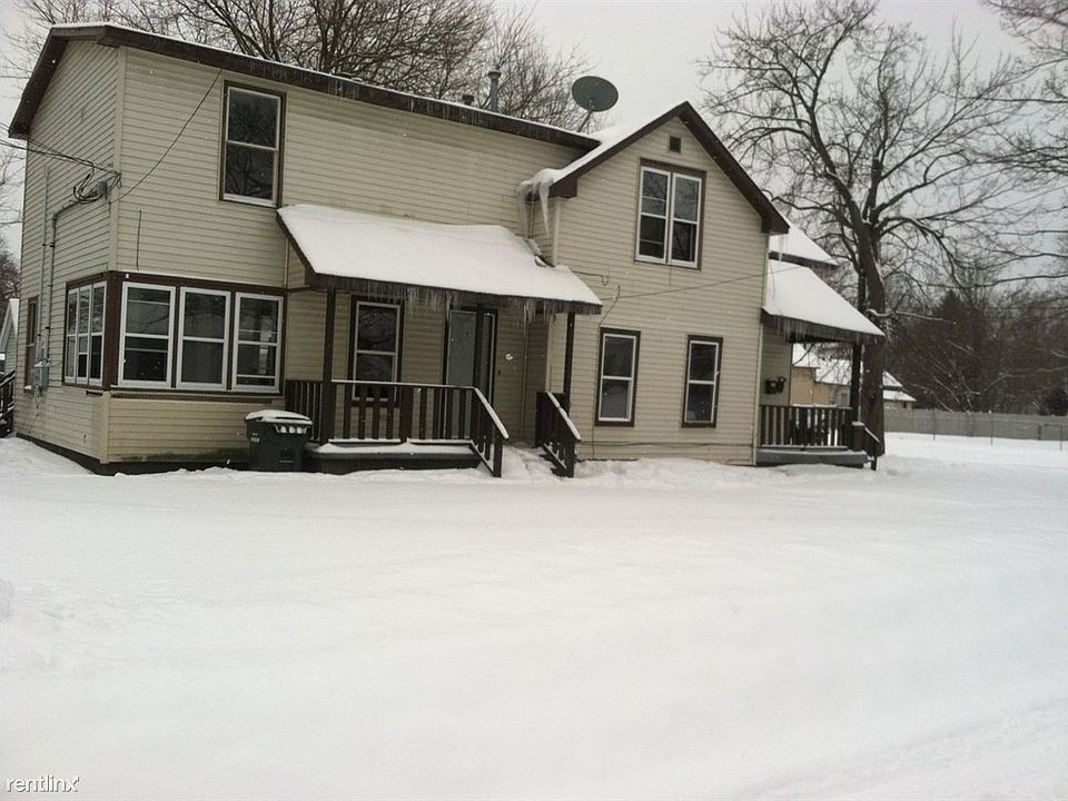 1146 Spring side