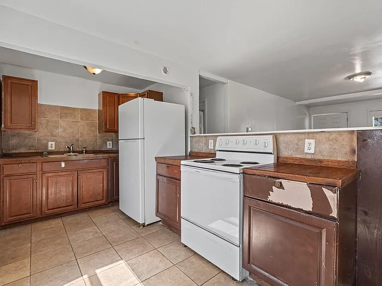 5218.5 Elm St — Photo 3