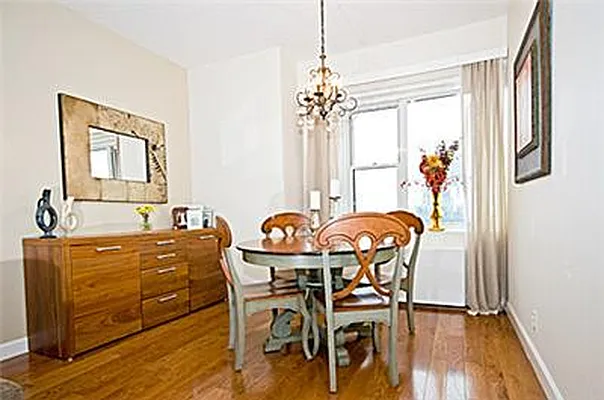 Rented by R New York | media 15