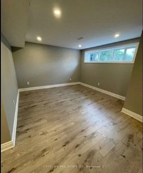 46 Baltray Cres #GROUND LOWER — Photo 10