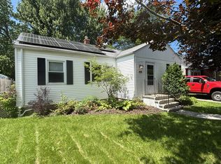 458 Grover Cleveland Hwy, Amherst, NY 14226