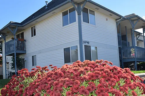 Camas Village Apartments Photo 1