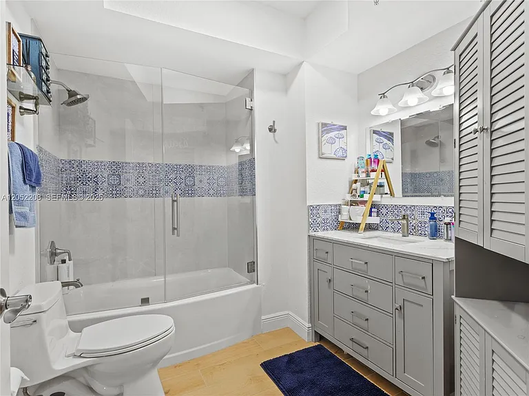 2301 SW 27th Ave #1501 — Photo 26