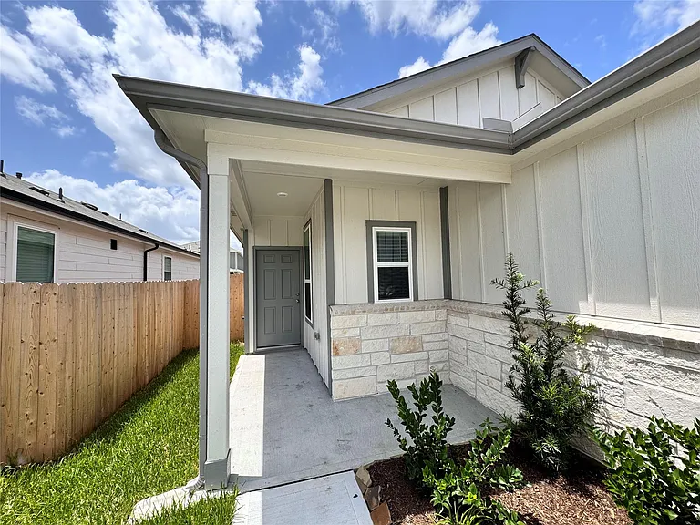 26422 Cedar Sedge Dr — Photo 2