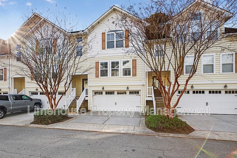 1st image of 5504 Taylors Walke Ln #1