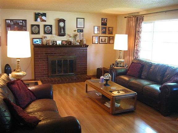 3rd image of 12510 E Lenora Dr