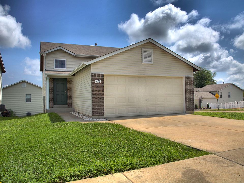 1st image of 425 Ramblewood Way