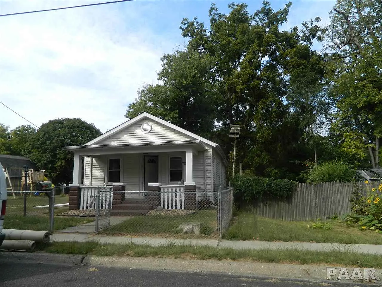 3919 N Vincent Ave photo 1
