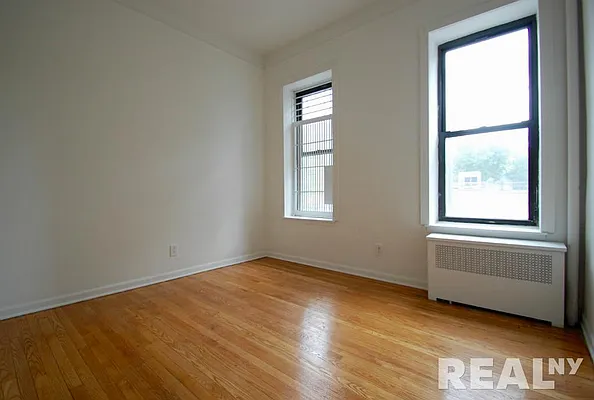 Rented by REAL New York | media 2