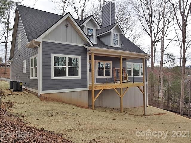2nd image of 68 Hamilton Woods Ln