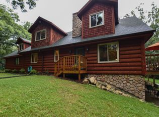 4315 N Britton Rd, Union Grove, WI 53182