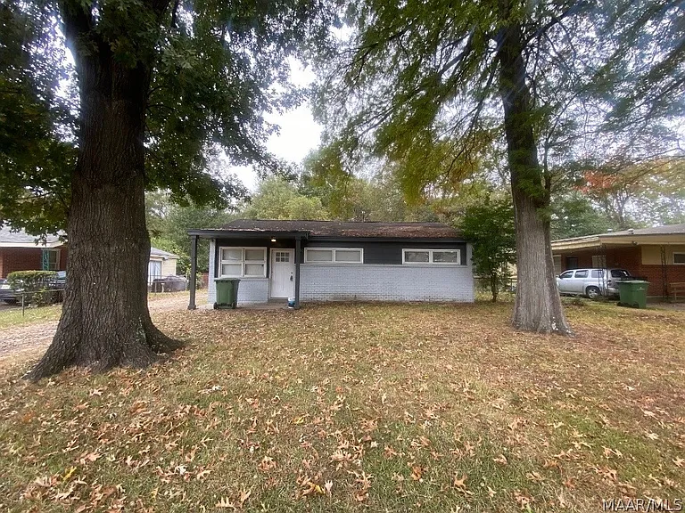 3220 Doris Cir — Photo 1