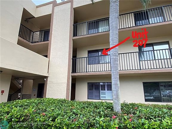2nd image of 10336 E Clairmont Cir #207