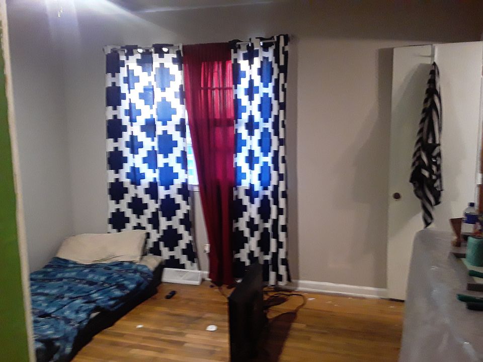 2nd image of 1303A Chalet Dr #A