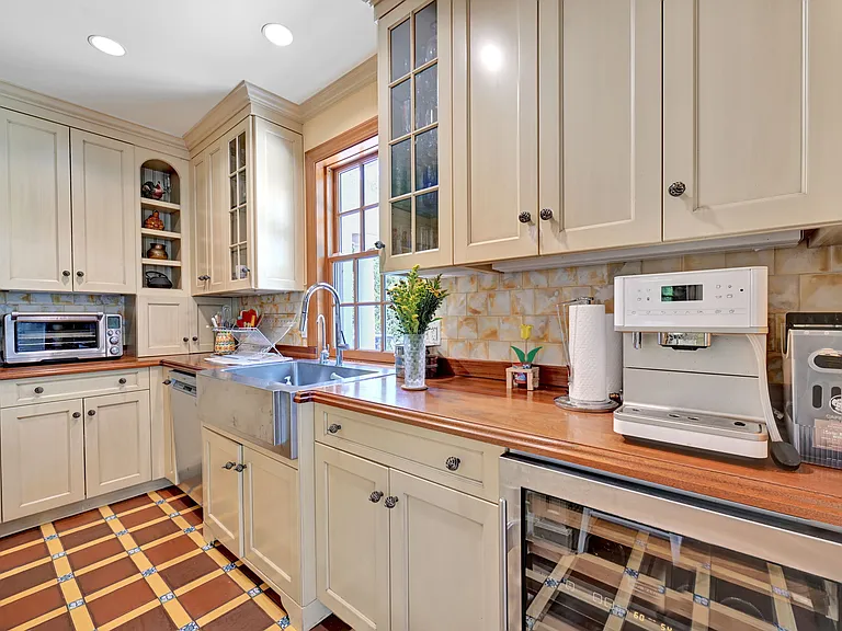 6907 Bradley Blvd — Photo 110
