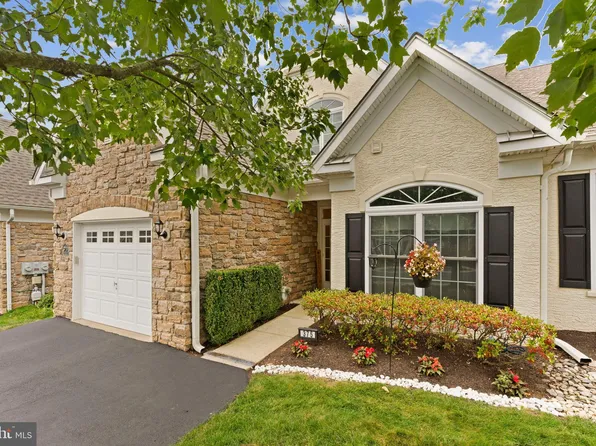 375 Brittany Ct, Souderton, PA 18964