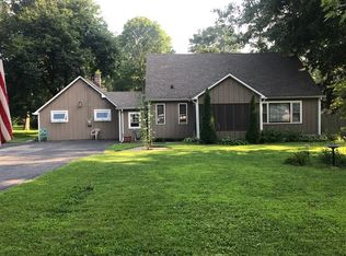 1505 Macarthur Dr, Waukegan, IL 60087