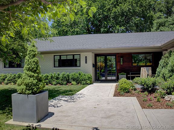 2nd image of 2773 E 56th Pl