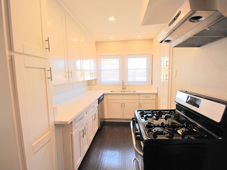 1st image of 312 Temple Ave APT B