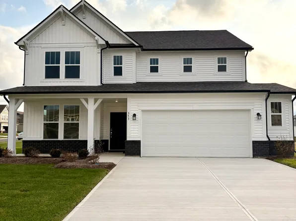 373 N Grand Oak Dr, Mooresville, IN 46158