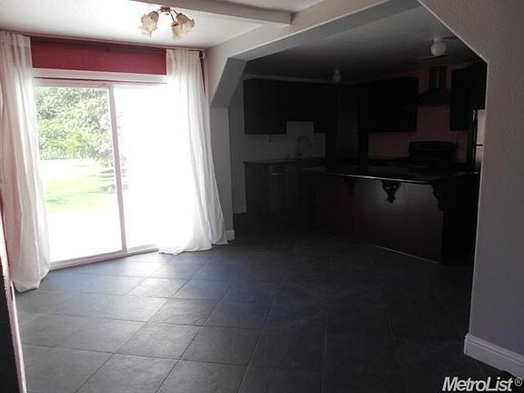 5th image of 5650 N Gledhill Ave